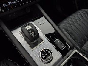 Fahrzeugbild MITSUBISHI Outlander 2.4 PHEV Instyle 4x4