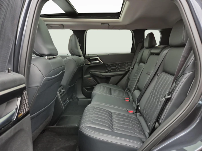 Fahrzeugbild MITSUBISHI OUTLANDER