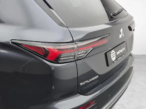 Fahrzeugbild MITSUBISHI Outlander 2.4 PHEV Instyle 4x4