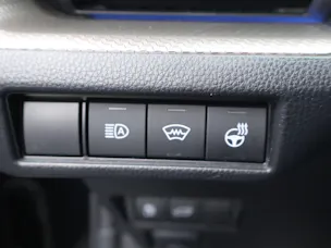 Toyota Prius 2.0 Plug-In-Hybrid Premium /  Jetzt Leasing ab 0.99% oder Cash-Prämie CHF 3'000.00