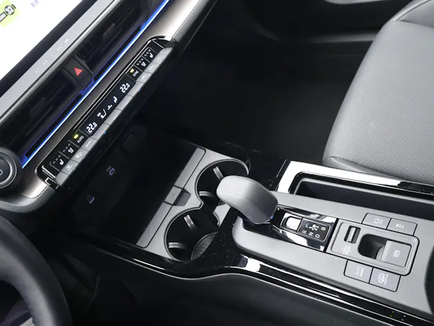 Toyota Prius 2.0 Plug-In-Hybrid Premium /  Jetzt Leasing ab 0.99% oder Cash-Prämie CHF 3'000.00