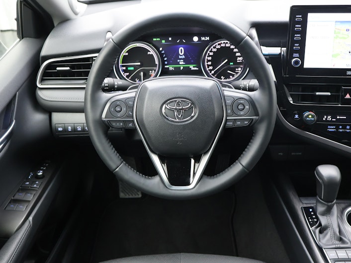 Vehicle image TOYOTA CAMRY