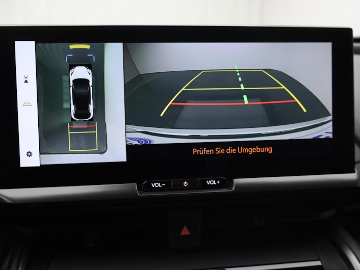 Vehicle image TOYOTA C-HR