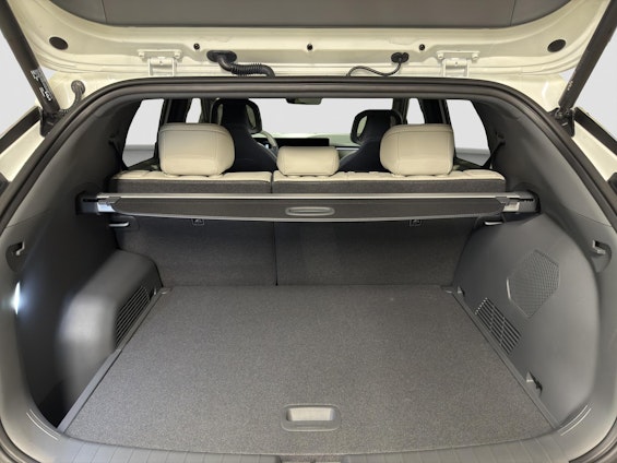 Vehicle image 15 Vehicle image 15