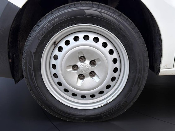 Vehicle image 6 Vehicle image 6