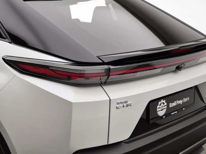 Fahrzeugbild TOYOTA C-HR+