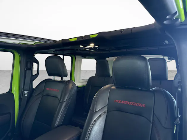 Jeep Wrangler 2.0 Turbo Rubicon Unlimited Sky One Tach