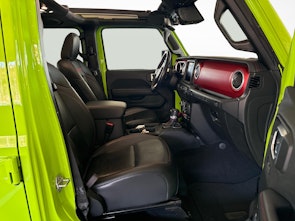 Vehicle image JEEP Wrangler 2.0 Turbo Rubicon Unlimited Sky One Tach