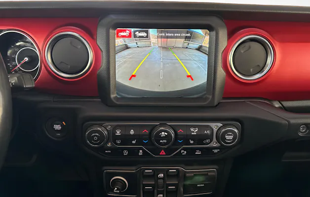 Jeep Wrangler 2.0 Turbo Rubicon Unlimited Sky One Tach