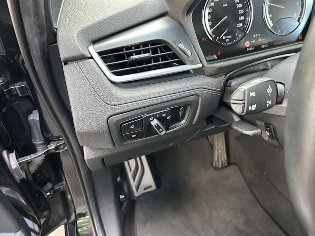 BMW 220d xDrive SAG Active Tourer