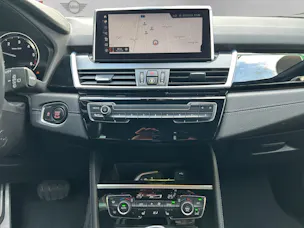 BMW 220d xDrive SAG Active Tourer