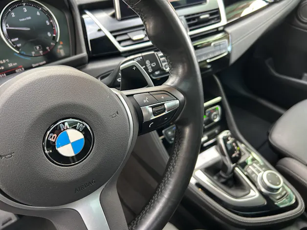 BMW 220d xDrive SAG Active Tourer