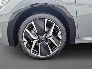 Peugeot 208 1.2 Hybrid GT