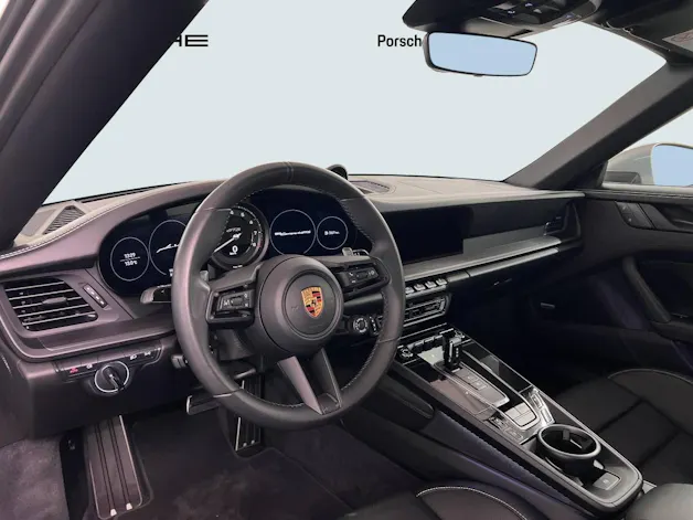 Porsche 911 Carrera 4 GTS Cabriolet