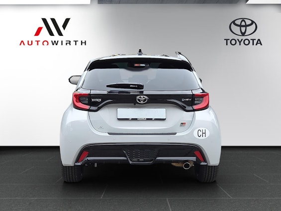 Vehicle image 5 Vehicle image 5