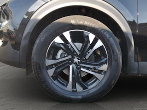 Vehicle image PEUGEOT 2008 1.2 PureTech 130 GT