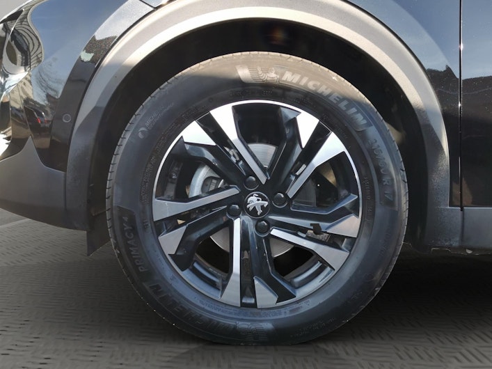 Vehicle image PEUGEOT 2008