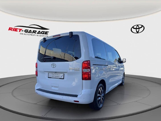 Vehicle image 3 Vehicle image 3