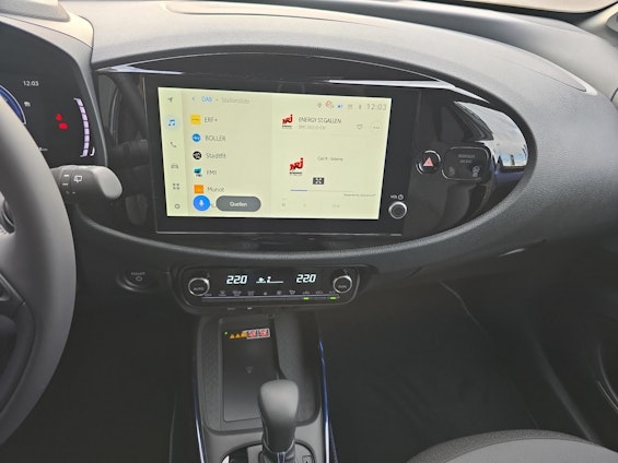 Vehicle image 13 Vehicle image 13