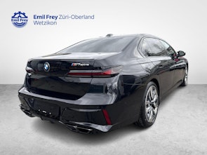 Vehicle image BMW M760e xDrive