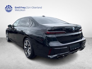 Vehicle image BMW M760e xDrive