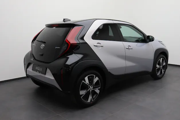 Toyota Aygo X 1.5 VVT-i HSD Trend