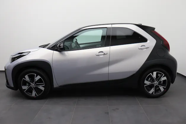 Toyota Aygo X 1.5 VVT-i HSD Trend