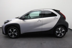 Fahrzeugbild TOYOTA Aygo X 1.5 VVT-i HSD Trend