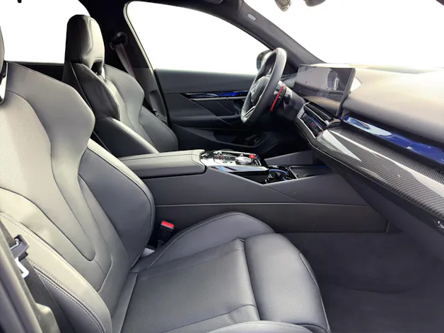 BMW M5 xDrive
