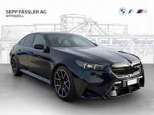 BMW M5 xDrive