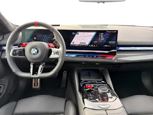 BMW M5 xDrive