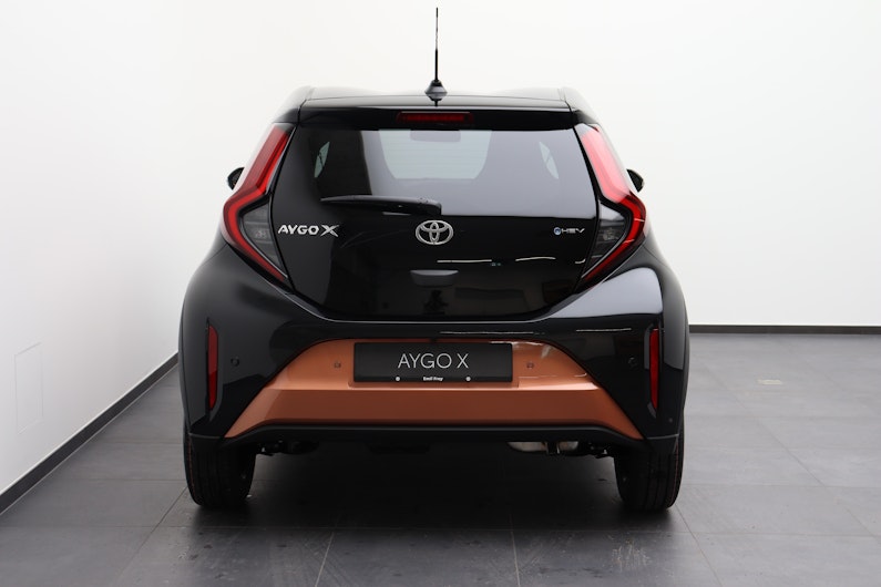 Vehicle image TOYOTA AYGO X
