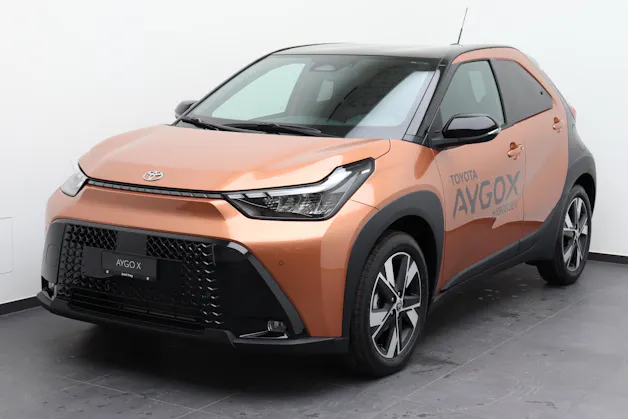 Toyota Aygo X 1.5 VVT-i HSD Trend
