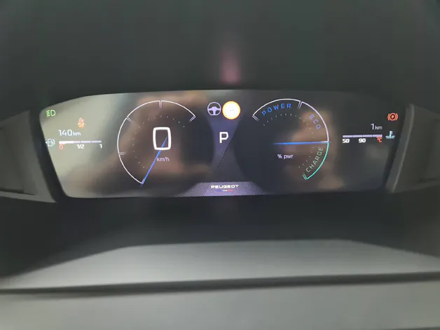 Peugeot 208 1.2 Hybrid Allure Premium