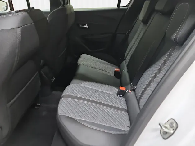 Peugeot 208 1.2 Hybrid Allure Premium