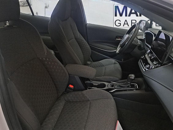 Vehicle image 9 Vehicle image 9