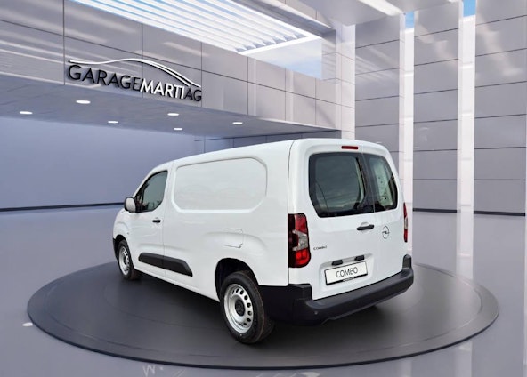 Vehicle image 3 Vehicle image 3