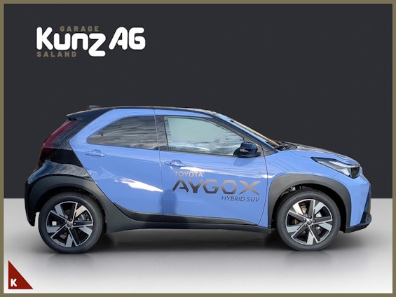 Vehicle image 6 Vehicle image 6