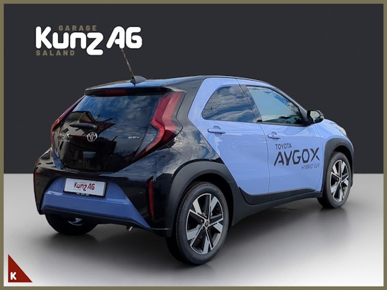 Vehicle image 5 Vehicle image 5