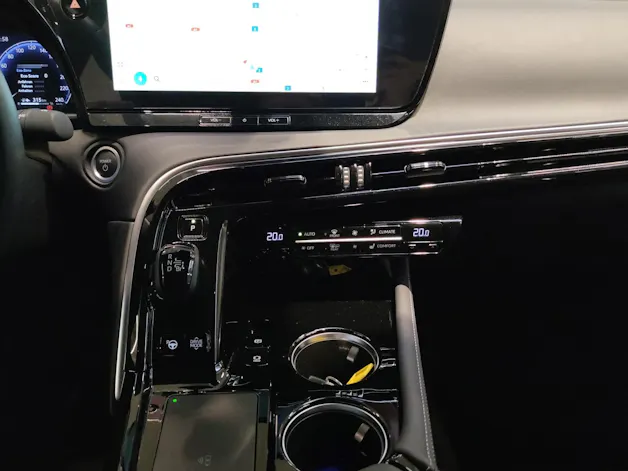 Toyota Mirai Fuel Cell Platinum