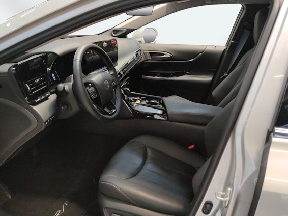 Vehicle image 8 Vehicle image 8