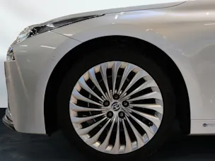 Toyota Mirai Fuel Cell Platinum