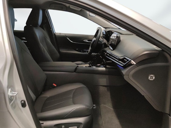 Vehicle image 9 Vehicle image 9