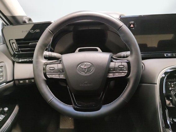 Vehicle image 11 Vehicle image 11