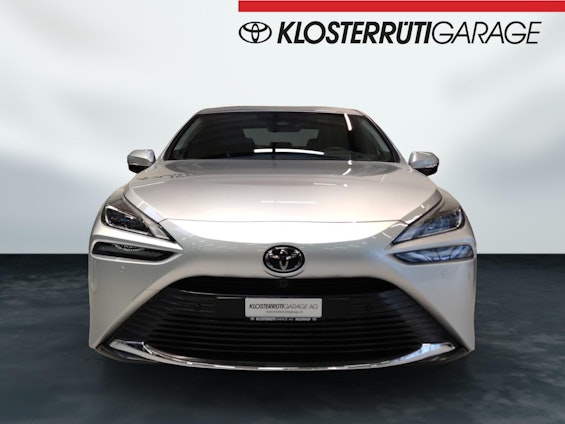 Vehicle image 4 Vehicle image 4