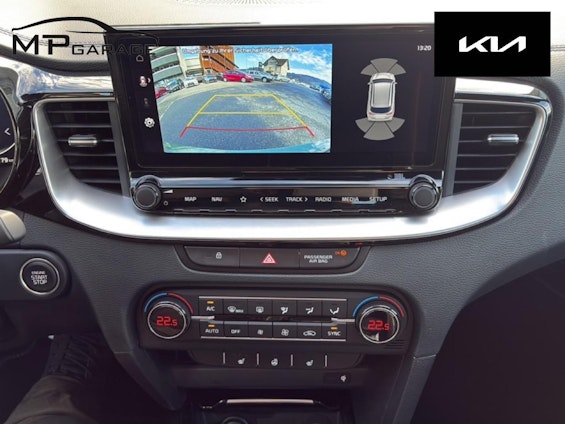 Vehicle image 10 Vehicle image 10