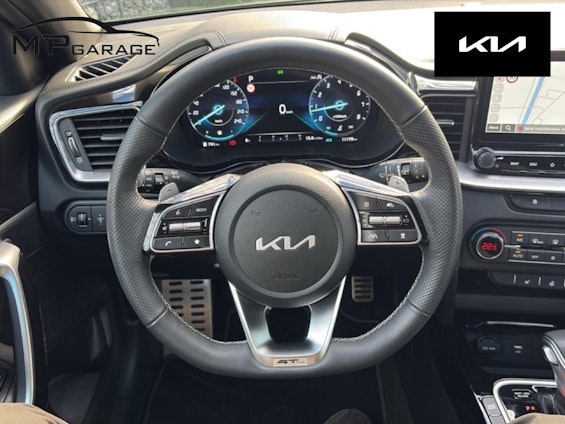 Vehicle image 8 Vehicle image 8