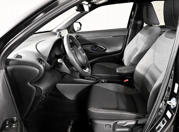 Vehicle image TOYOTA YARIS CROSS