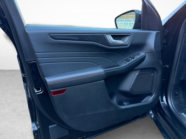 Vehicle image FORD KUGA