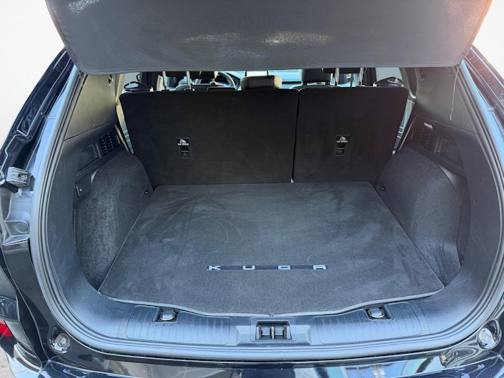 Vehicle image FORD KUGA